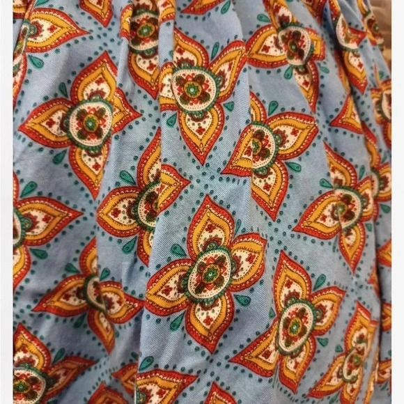 Queen The Label Flowy Mini Skirt  Size 16 - Picture 9 of 10